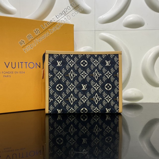 路易威登2022新款男士手包 M80306 路易威登Poche Toilette26盥洗袋  LV1854提花爆款手拿包  ydh4579